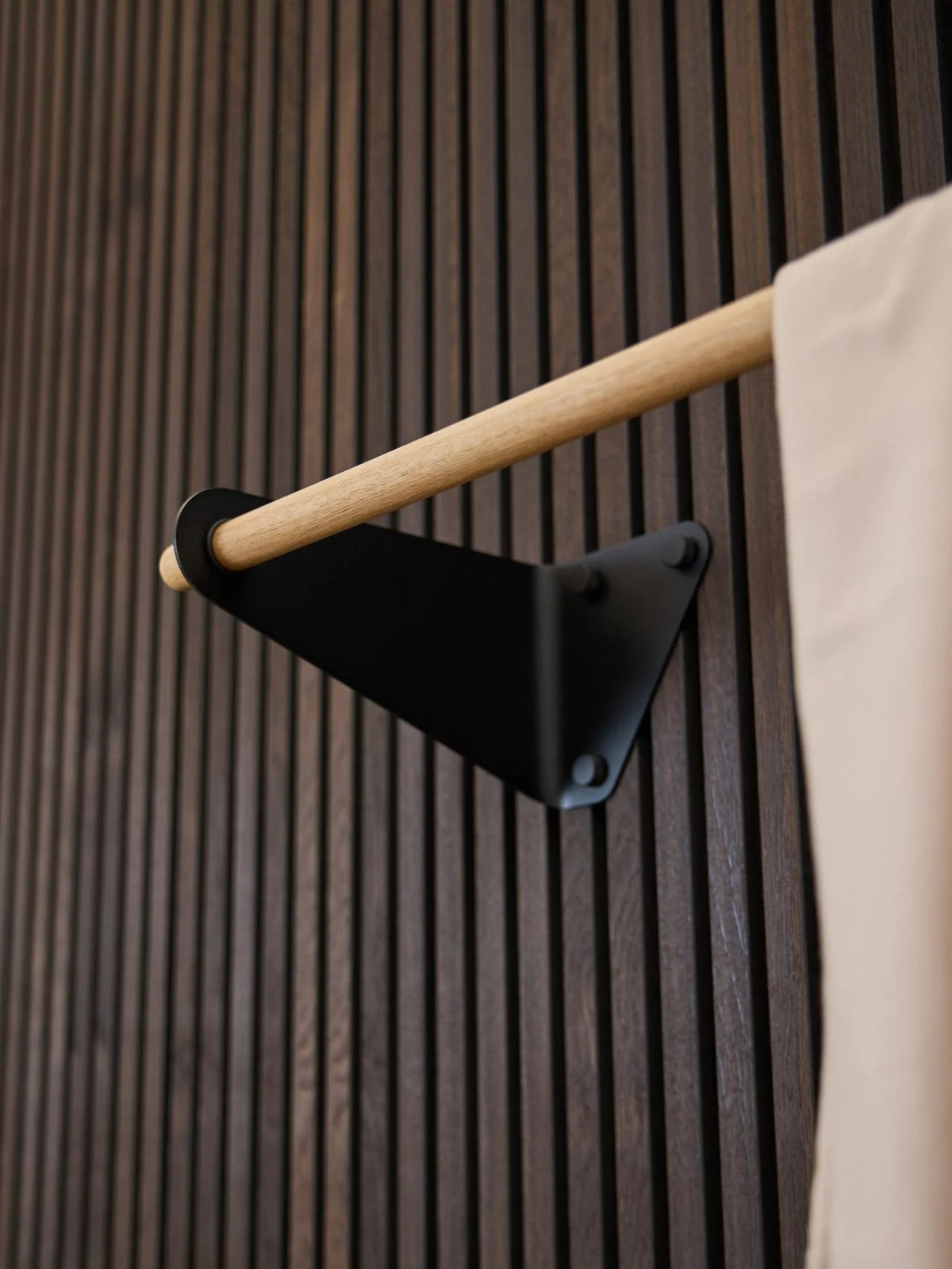 WoodUpp Linn | Coat Rail - Image 15