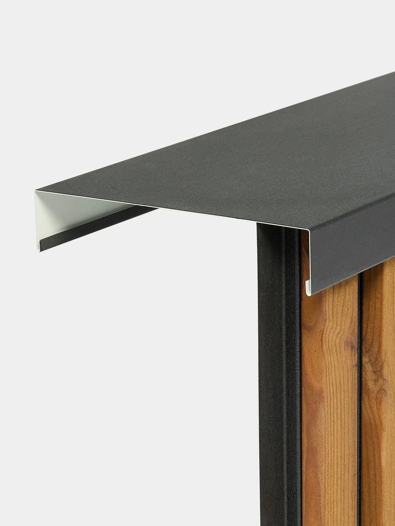 WoodUpp Aluwood | Aluminium Capping Profile 240cm x 25cm - Image 2