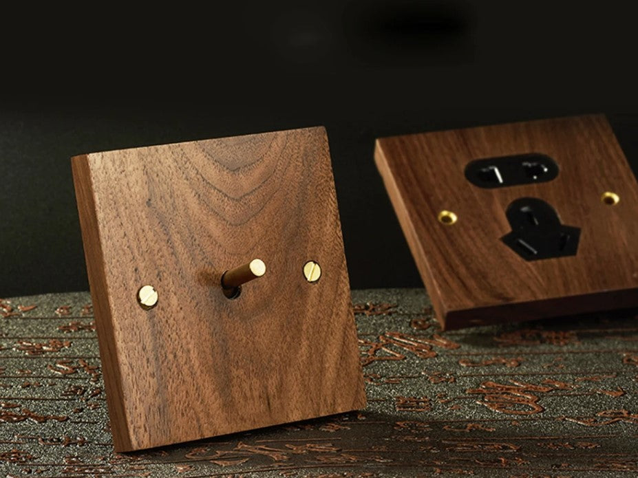 Wood - Maple Wood with Gold Toggle - Image 13